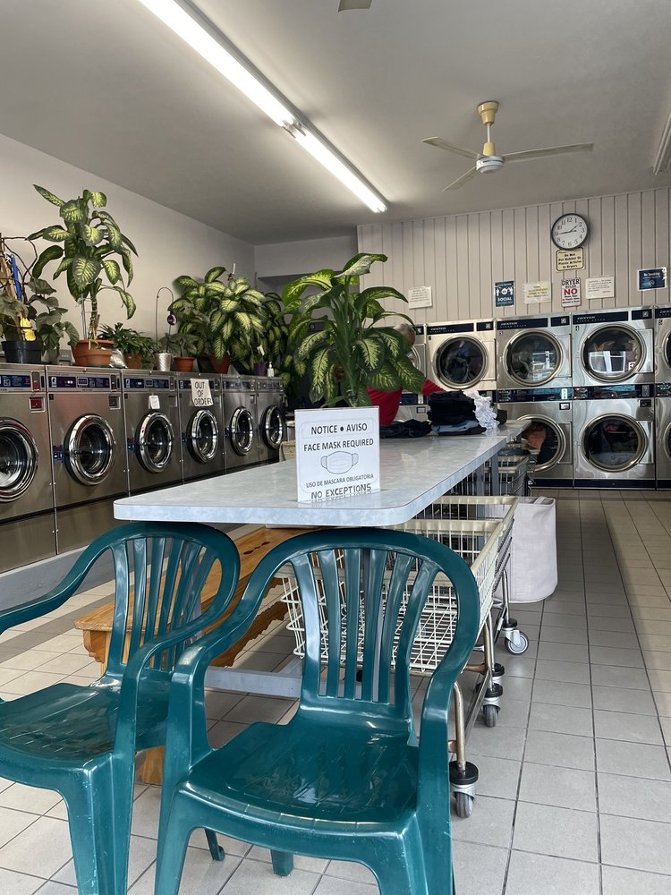 PRASINOS LAUNDROMAT Updated June 2024 11 Reviews 2319 24th Ave