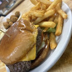 Sissys Bar and Grill
