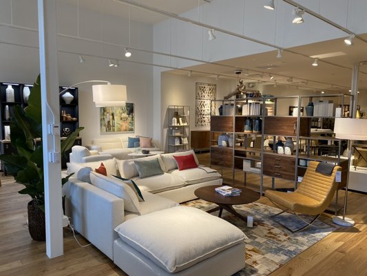 Crate & Barrel by null