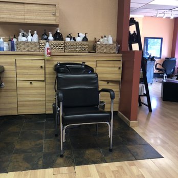 Bchic with Bayyinah - hair washing stations - Hair Salons Near Me - Union, New Jersey