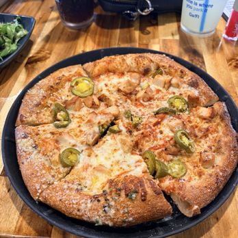 Treylor Park Pizza Party - Small mozzarella cheese pizza with grilled chicken and jalapeños - Pizza Near Me - Savannah, Georgia Treylor Park Pizza Party - Small mozzarella cheese pizza with grilled chicken and jalapeños - Pizza Near Me - Savannah, Georgia