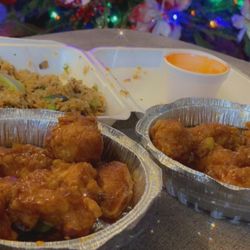 The Rong Place - Vegetable Fried rice(spicy), General Tso's chicken, Sesame Chicken ate the 4-eggrolls   already ‍