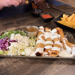 Don Betos Tacos & Tequila - Flautas