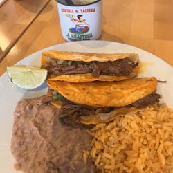 Birrieria & Taqueria La Huasteca - Birria Taco with Rice and Beans