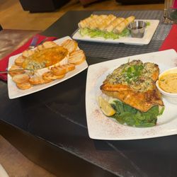 UnWine on Almeda - Spring rolls, salmon with cilantro lime rice, and spinach artichoke dip