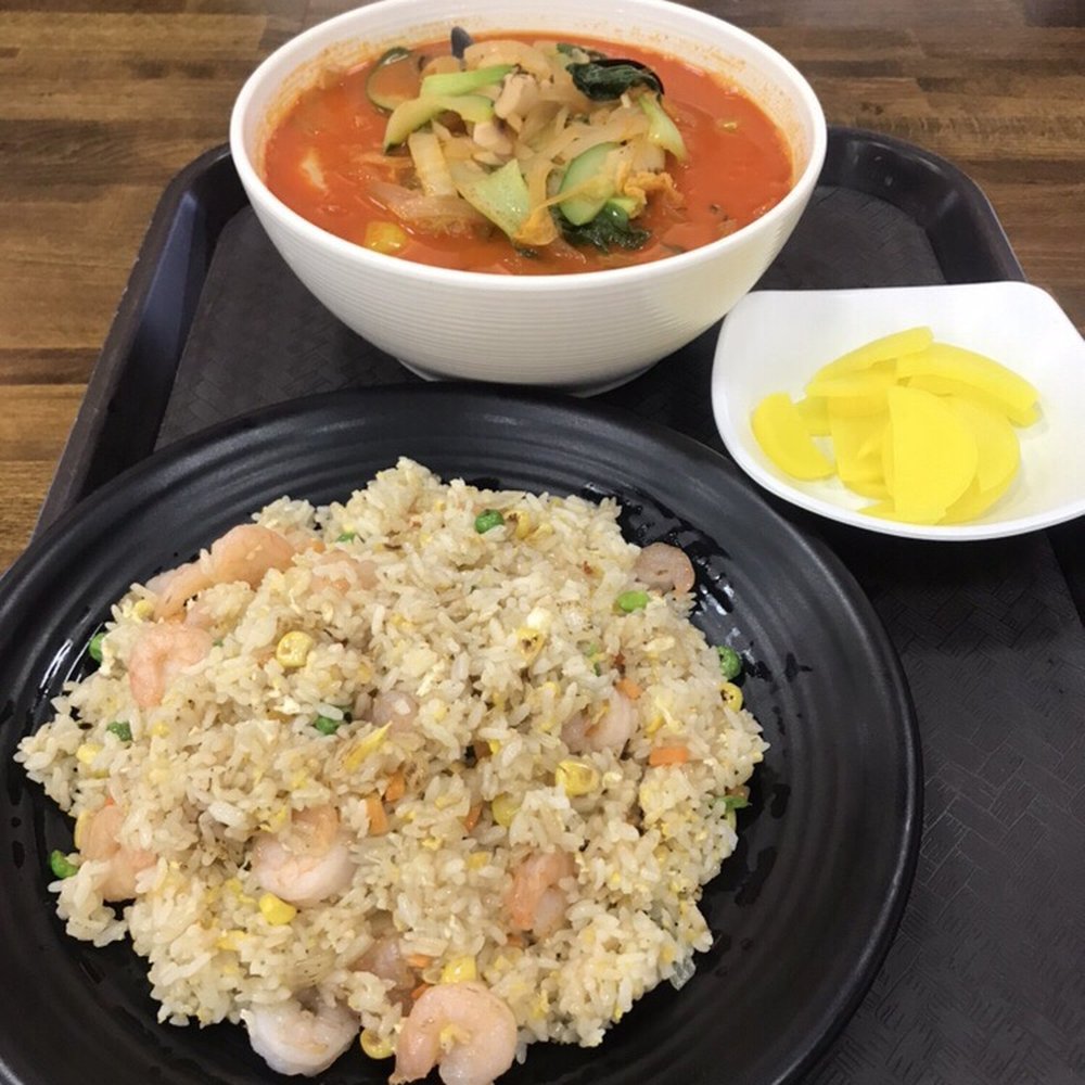 Delicious Chinese Restaurant - a bowl of rice and a bowl of soup - Korean Near Me - Frederick, Maryland