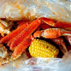 Shaking Seafood - Snow Crab