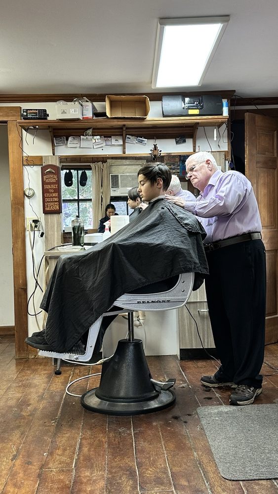 Rogers Barber Shop Logo