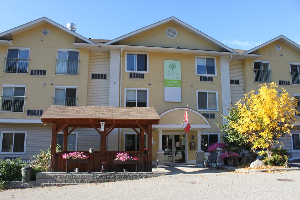 PARKSIDE COMMUNITY Updated September 2024 743 Okanagan Avenue