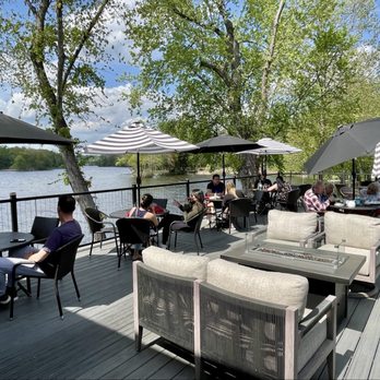 Double Ai - Lakefront outdoor deck - Chinese Near Me - Wayne, New Jersey
