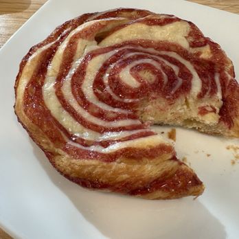 Le Petit Gateau - Raspberry cheese danish - Bakeries Near Me - Carmel, Indiana