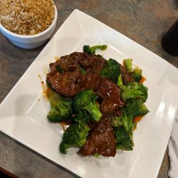 Chopsticks - Beef & Broccoli