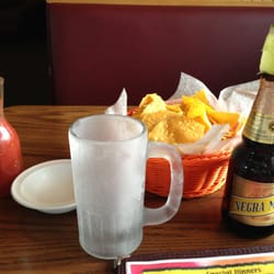 El Rincon - Salsa and good beer selection to start your meal !