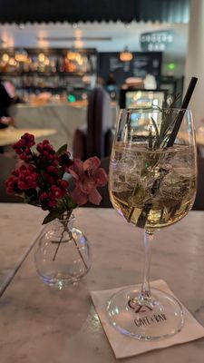 Cafe & Bar 21 by null