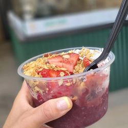 Vitale Poke Shop & More - Best açaí in town. Don't forget to ask for Nutella and Nido.