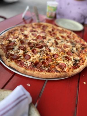 Luna Pizzeria by null