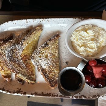 New Day Eatery - Vanilla Custard French Toast - Juice Bars & Smoothies Near Me - Port Angeles, Washington