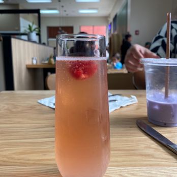 The Breeze Cafe - Rosé Mimosas - Breakfast & Brunch Near Me - Newark, California The Breeze Cafe - Rosé Mimosas - Breakfast & Brunch Near Me - Newark, California
