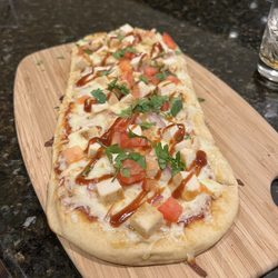 The Hilltop Lounge Restaurant and Bar - Bbq flatbread