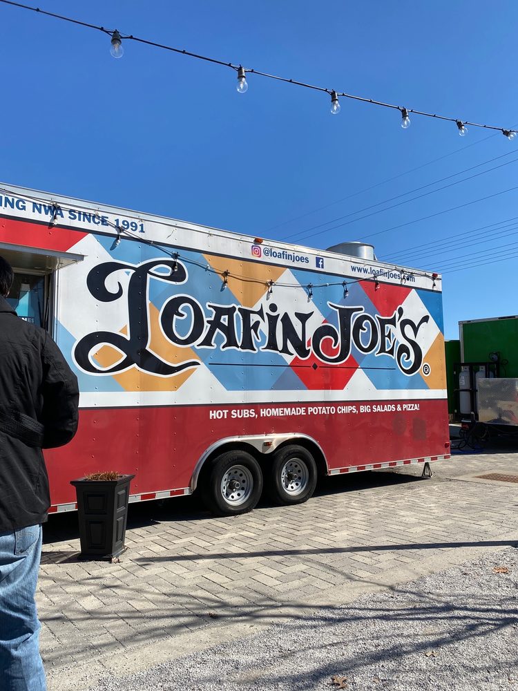 LOAFIN JOE’S FOOD TRUCK Updated September 2024 801 SE 8th St
