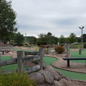 Bear Rock Junction - The scene - Mini Golf Near Me - New Tripoli, Pennsylvania Bear Rock Junction - The scene - Mini Golf Near Me - New Tripoli, Pennsylvania