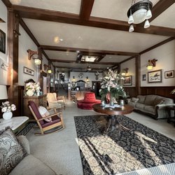 Enders - Lobby view