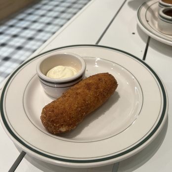 San Gines Beach - Ham Croquettes - Coffee Roasteries Near Me - Miami Beach, Florida San Gines Beach - Ham Croquettes - Coffee Roasteries Near Me - Miami Beach, Florida
