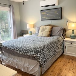 Elephant Walk - 2024 updated pic- Cottage 4 queen bedroom