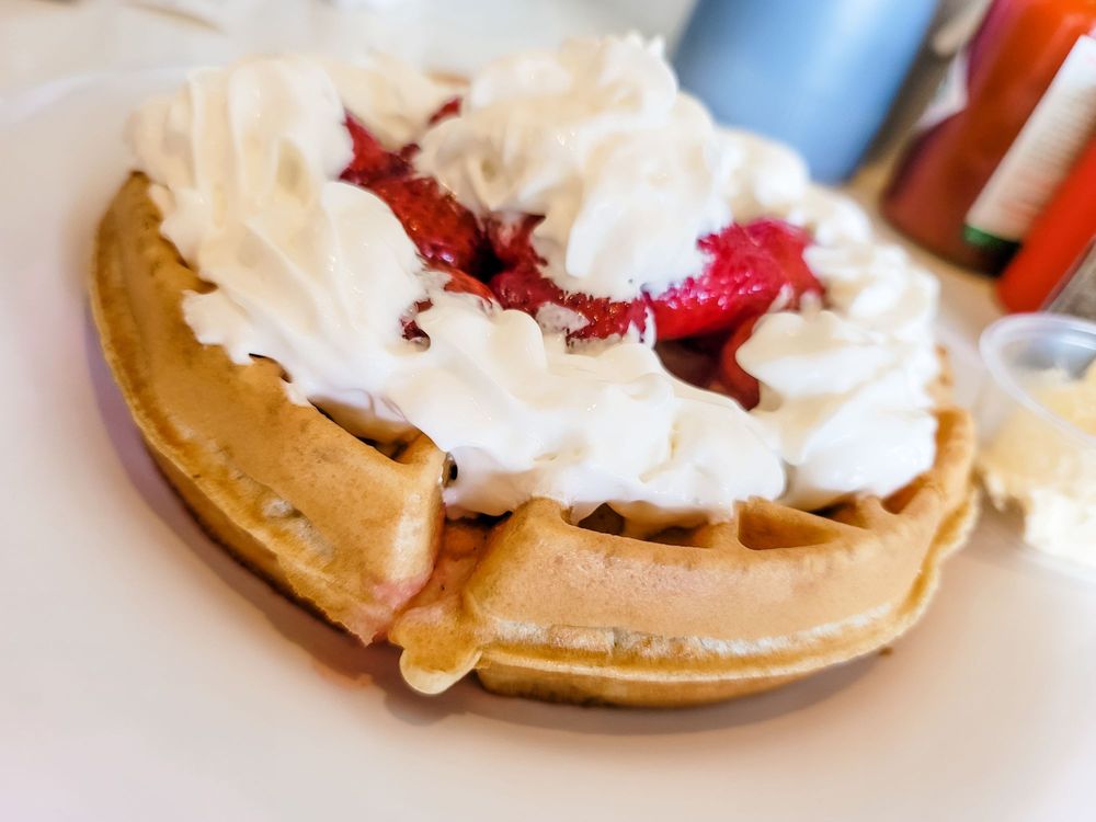 Pancakes & Waffles BLD Waimalu