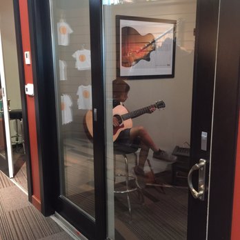 Taylor Guitars - Sounds rooms - Guitar Stores Near Me - El Cajon, California Taylor Guitars - Sounds rooms - Guitar Stores Near Me - El Cajon, California