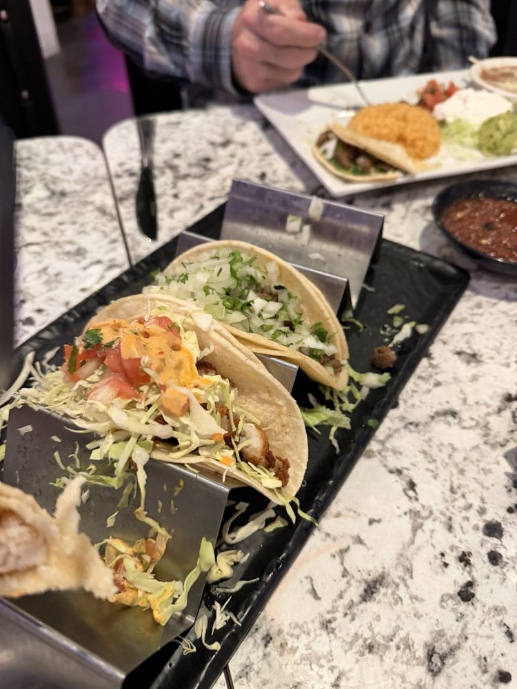 Los Patrones Mexican Cuisine & Cantina