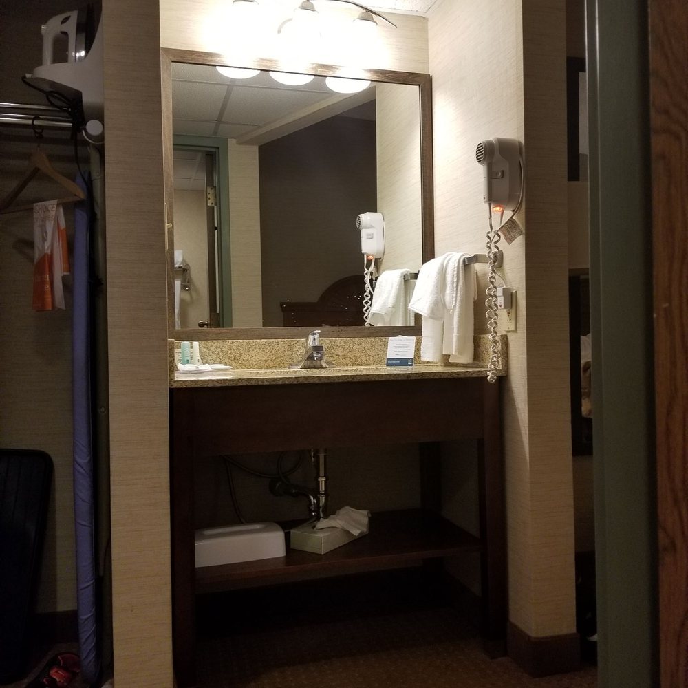 Quality Inn & Suites - Hotels Near Me - Mansfield, Pennsylvania Quality Inn & Suites - Hotels Near Me - Mansfield, Pennsylvania