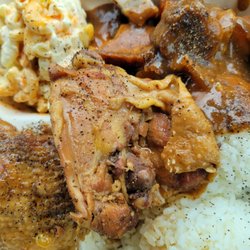 M & L Wagon - $14 shoyu chicken roast pork combo