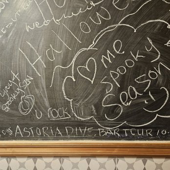 Workers Tavern - Dive bar tour!! - Dive Bars Near Me - Astoria, Oregon