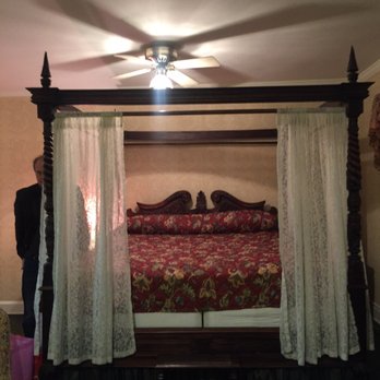 Lafayette Hotel - Penthouse room - American Near Me - Marietta, Ohio Lafayette Hotel - Penthouse room - American Near Me - Marietta, Ohio