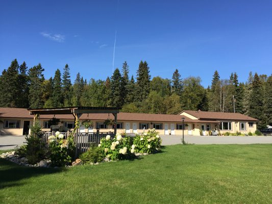 Parkway Motel by null