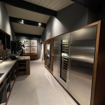 Bay Area Custom Tile & Slabs - Kitchen floor - Tiling Near Me - Los Banos, California