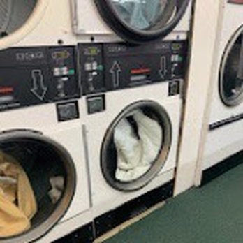 Brookside Laundromat - My laundry was not even done drying and the person in there was crabbing at me to get out. Awful customer service. I will NEVER a return. - Laundromat Near Me - Tulsa, Oklahoma Brookside Laundromat - My laundry was not even done drying and the person in there was crabbing at me to get out. Awful customer service. I will NEVER a return. - Laundromat Near Me - Tulsa, Oklahoma