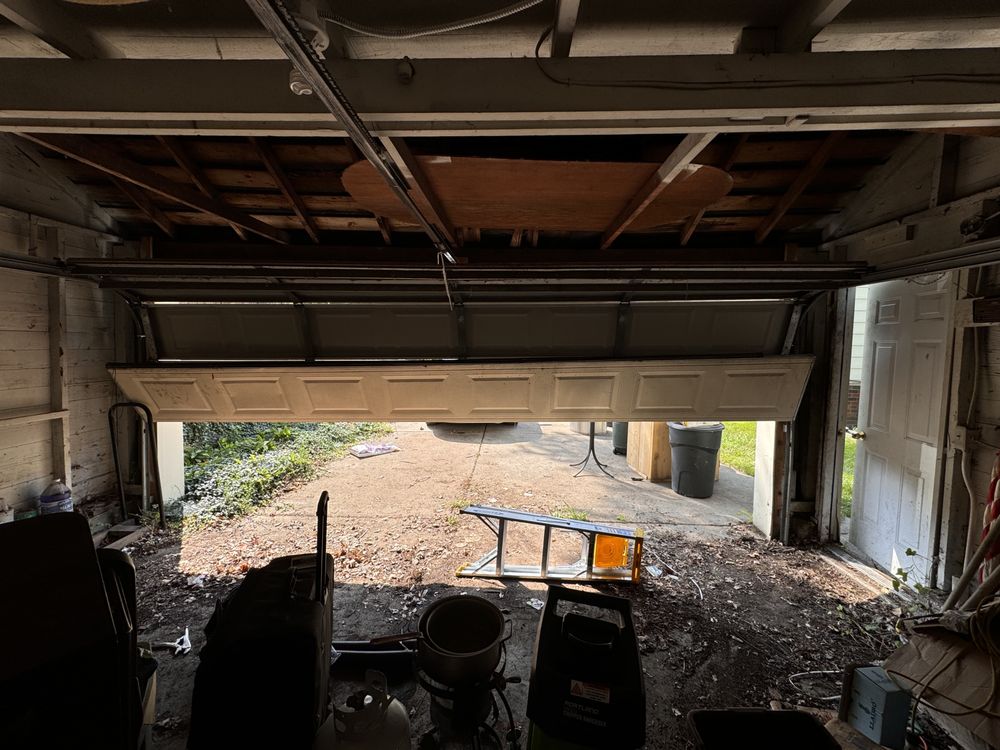 Macomb Garage Door Repair - Garage Door Contractor in Sterling Heights, MI