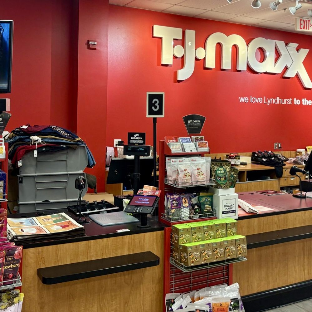 T J Maxx - Notice lack of workers? Everyone grows older waiting in the queue. It takes AGES. - Department Stores Near Me - Lyndhurst, New Jersey