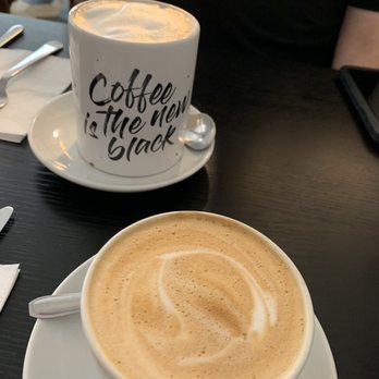 Café CC - Flat white and cappuccino - Coffee & Tea Near Me - Paris, 75