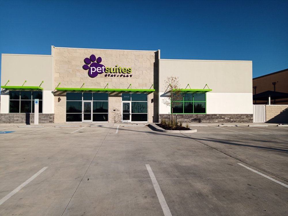 PetSuites Sugar Land Image