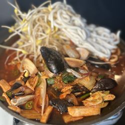 Chon Dak - Spicy seafood soup