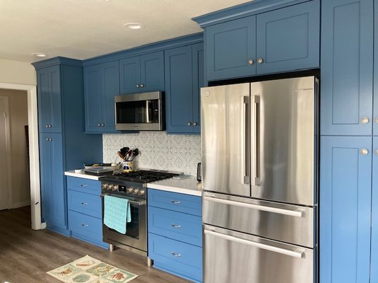 KITCHEN CABINET PAINTING PROJECTS - We've been pleased to work with an array of clients that have placed their trust in our work. One of the projects we're mostly hired for is cabinet painting. Feel free to browse through our projects. KITCHEN CABINET PAINTING PROJECTS - We've been pleased to work with an array of clients that have placed their trust in our work. One of the projects we're mostly hired for is cabinet painting. Feel free to browse through our projects.