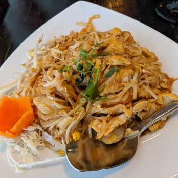 Bangkok Square - Chicken pad Thai -disappointing - Thai Near Me - Gainesville, Florida Bangkok Square - Chicken pad Thai -disappointing - Thai Near Me - Gainesville, Florida