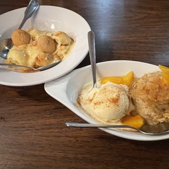 Santee Seafood Bistro - Banana pudding and peach cobbler - Seafood Near Me - Santee, South Carolina