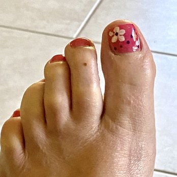 No Ka 'Oi Nails & Spa - Nicely done pedi and nail art. - Nail Salons Near Me - Kihei, Hawaii No Ka 'Oi Nails & Spa - Nicely done pedi and nail art. - Nail Salons Near Me - Kihei, Hawaii