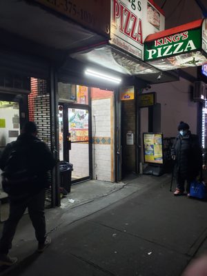 King's Pizza by null
