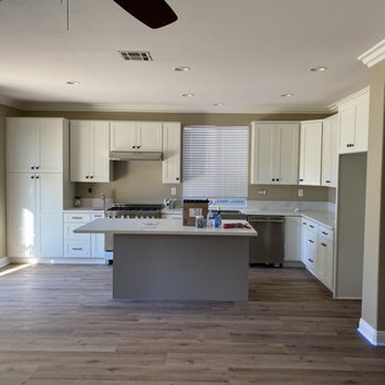 Top Notch Flood - Kitchen completed and new flooring - Damage Restoration Near Me - San Marcos, California Top Notch Flood - Kitchen completed and new flooring - Damage Restoration Near Me - San Marcos, California