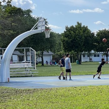 Continental Park - Parks Near Me - Miami, Florida